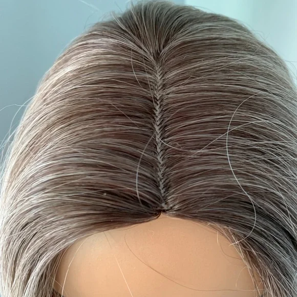 Elegant Blonde Women's Wig - Picture 5 of 5